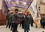 Beri Award untuk Mitra Pers, PJS Kukuhkan Pengurus Daerah di Malam Anugerah Munas III