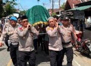 Bukan Sekadar Pimpinan, Kapolres Boltim Hadir di Tengah Duka Keluarga Anggota