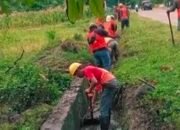Jaga Kemantapan Infrastruktur, BPJN Sulawesi Utara Intensifkan Pembersihan Drainase di Ruas Kaiya–Maelang