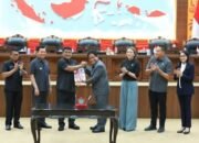 DPRD dan Pemprov Sulut Sepakati P-KUA-P-PPAS 2026, Gubernur Yulius: Anggaran Harus Berdampak bagi Rakyat